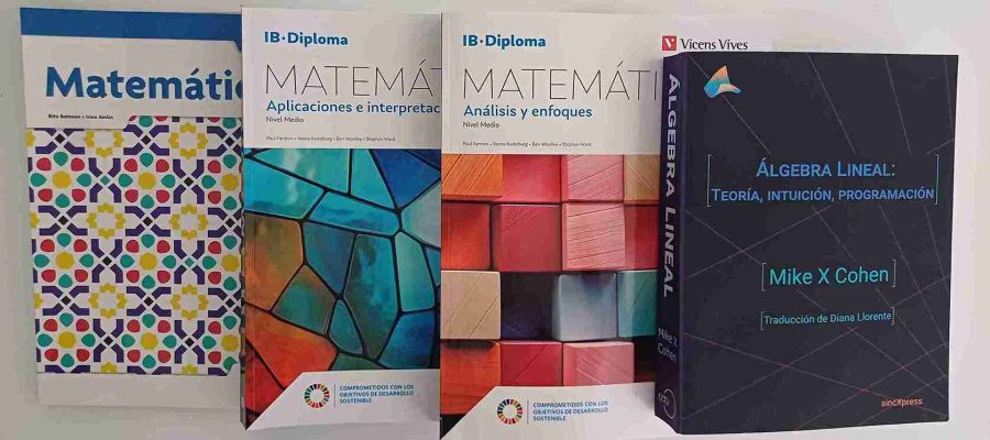 uatro libros de matemáticas traducidos al español